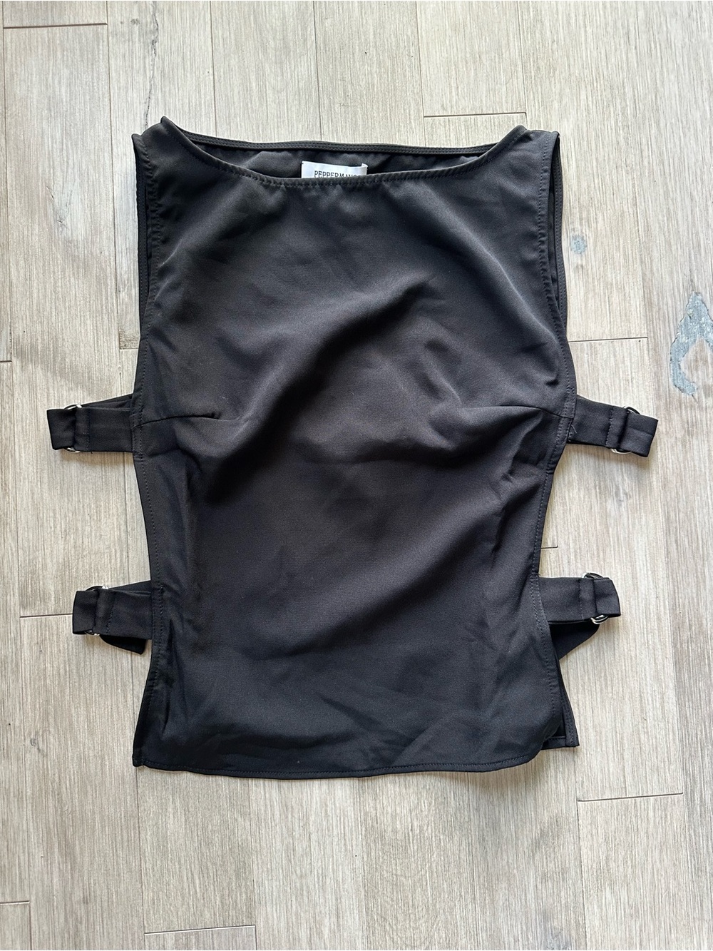 NWT Peppermayo Black Sleeveless Side-Buckle Tank Top Size Medium